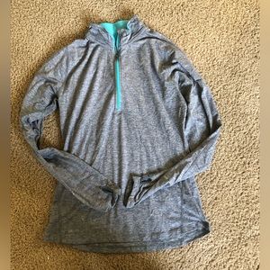 Women’s Nike half zip!